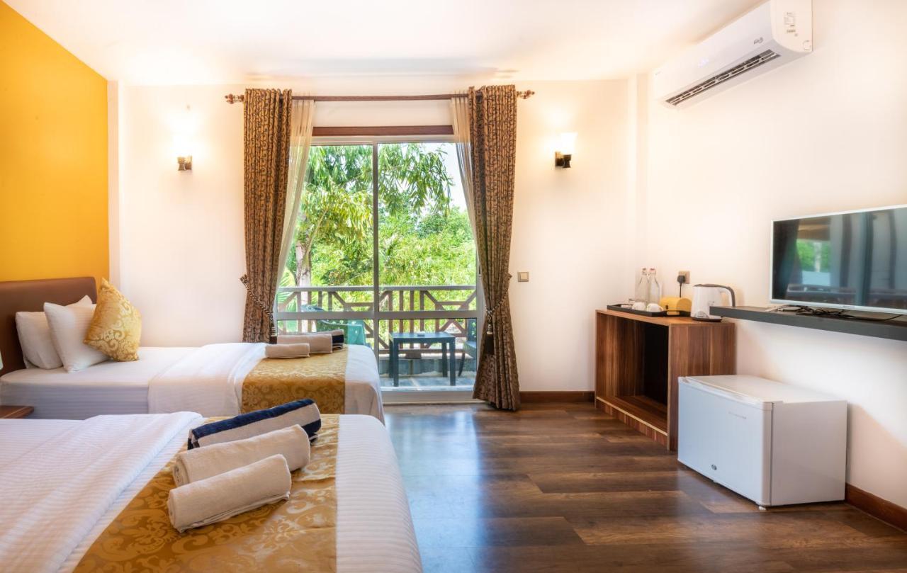 Ostrov Hotel Ukulhas Buitenkant foto