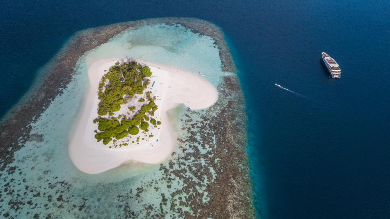 Ostrov Hotel Ukulhas Buitenkant foto